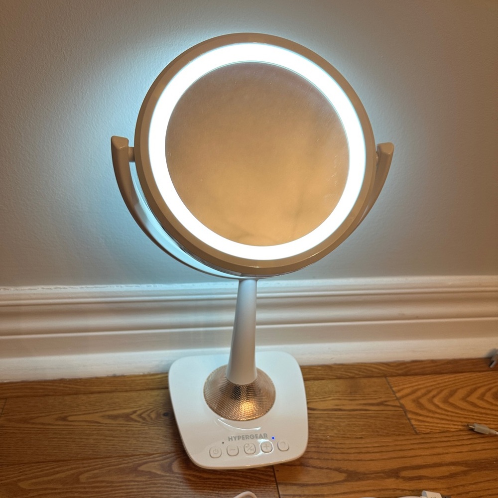 Hypergear Bluetooth LED Mirror